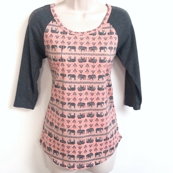 🆕 Elephant raglan elbow sleeve scoop top - Picture 1 of 7